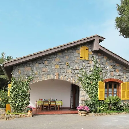 Holiday home Fior Di Lavanda Cisano sul Neva